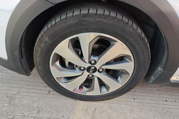Used Kia KX Cross 2018 1.6L Automatic Dynamic Sunroof Version Exterior 7