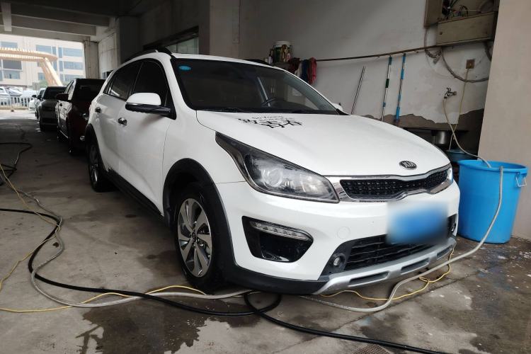 Used Kia KX Cross 2018 1.6L Automatic Dynamic Sunroof Version Front Right 45 Deg