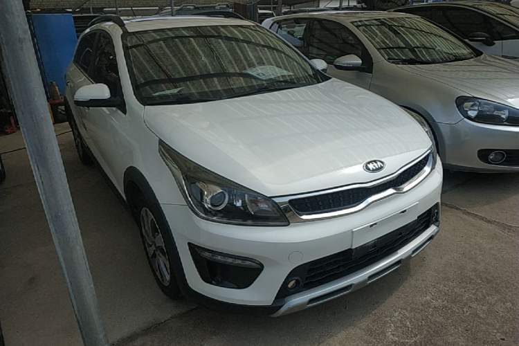 Used Kia KX Cross 2018 1.6L Automatic Dynamic Sunroof Version Front Right 45 Deg