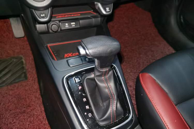 Used Kia KX Cross 2018 1.6L Automatic Dynamic Sunroof Version Gear Lever