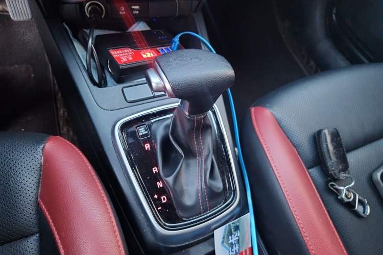 Used Kia KX Cross 2018 1.6L Automatic Dynamic Sunroof Version Gear Lever