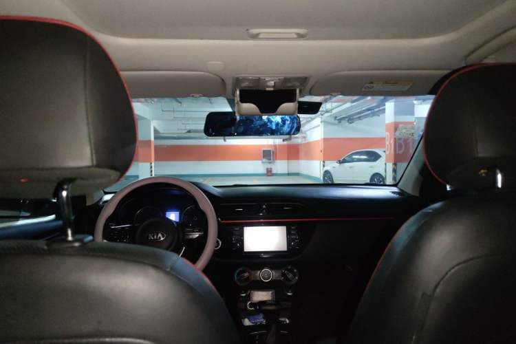 Used Kia KX Cross 2018 1.6L Automatic Dynamic Sunroof Version Headliner