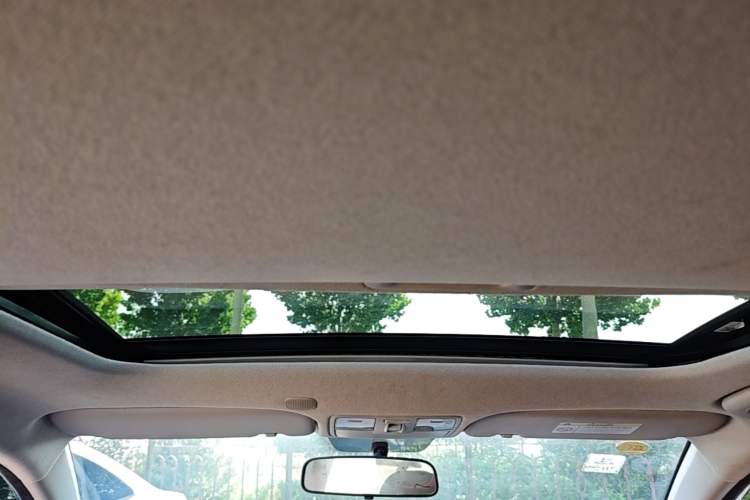 Used Kia KX Cross 2018 1.6L Automatic Dynamic Sunroof Version Headliner