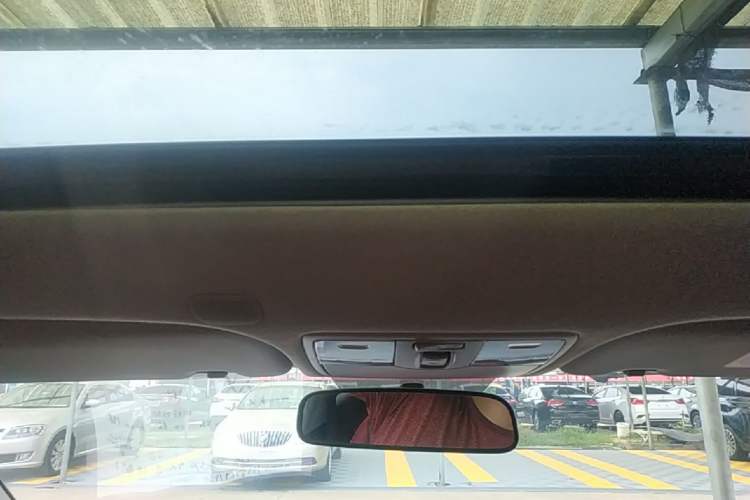 Used Kia KX Cross 2018 1.6L Automatic Dynamic Sunroof Version Headliner
