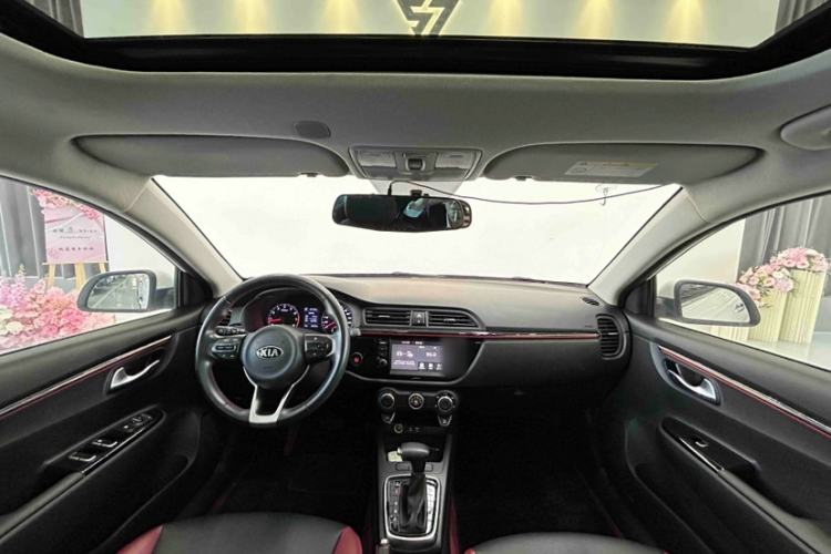 Used Kia KX Cross 2018 1.6L Automatic Dynamic Sunroof Version Interior 1