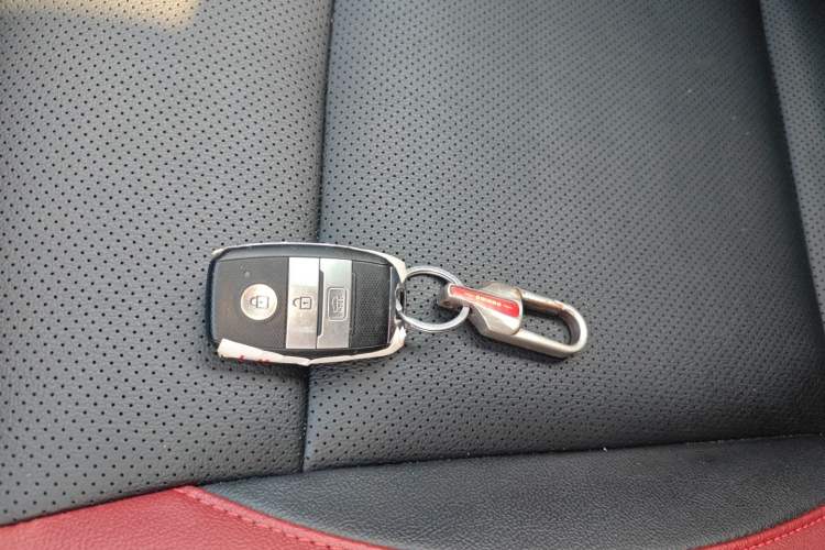 Used Kia KX Cross 2018 1.6L Automatic Dynamic Sunroof Version Interior 1