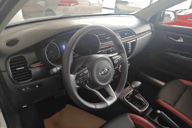 Used Kia KX Cross 2018 1.6L Automatic Dynamic Sunroof Version Interior 2