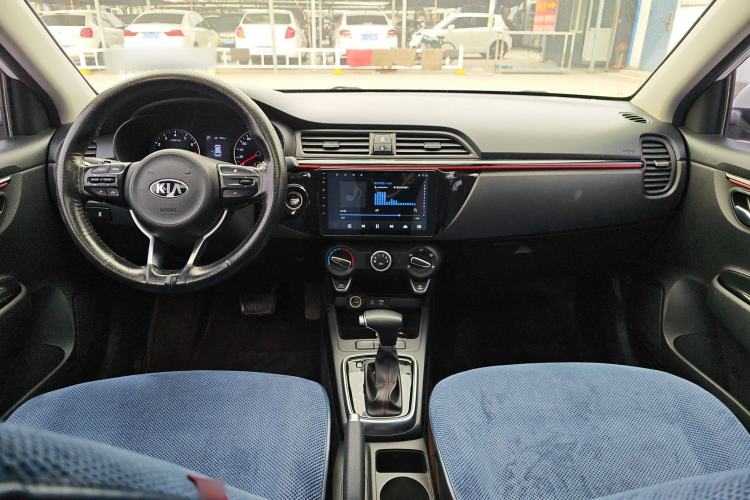 Used Kia KX Cross 2018 1.6L Automatic Dynamic Sunroof Version Interior 3