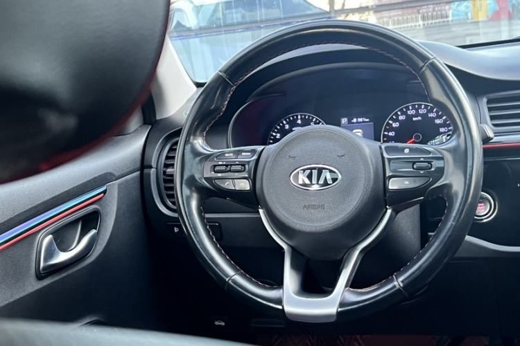 Used Kia KX Cross 2018 1.6L Automatic Dynamic Sunroof Version Interior 6