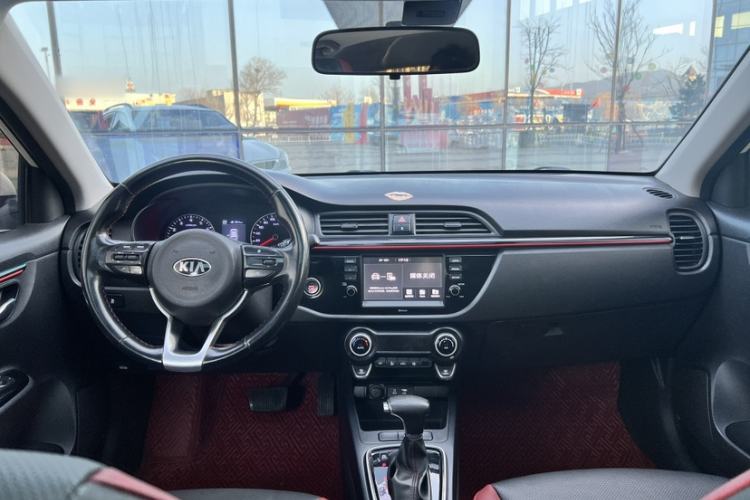 Used Kia KX Cross 2018 1.6L Automatic Dynamic Sunroof Version Interior 7
