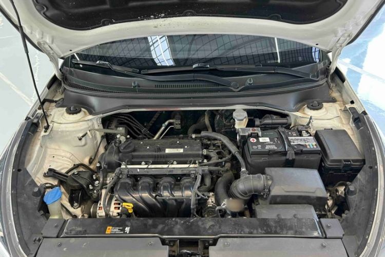 Used Kia KX Cross 2018 1.6L Automatic Dynamic Sunroof Version Interior 8