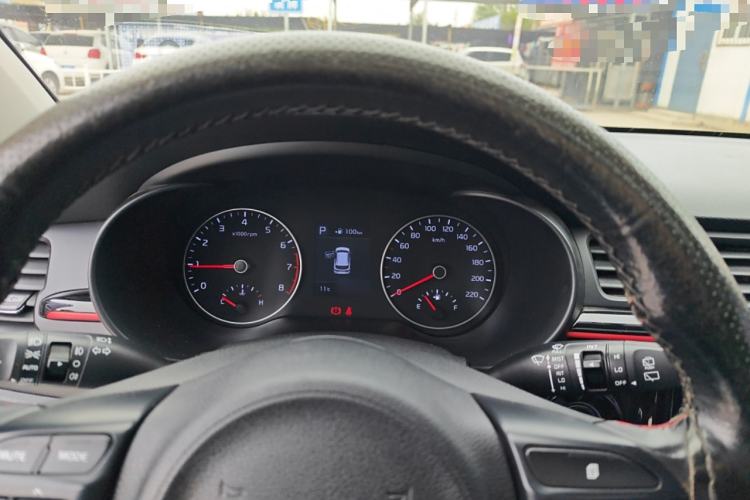 Used Kia KX Cross 2018 1.6L Automatic Dynamic Sunroof Version Interior 9