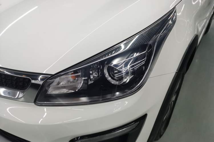 Used Kia KX Cross 2018 1.6L Automatic Dynamic Sunroof Version Left Front Headlight