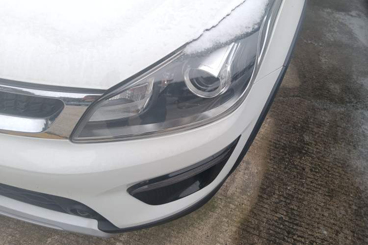 Used Kia KX Cross 2018 1.6L Automatic Dynamic Sunroof Version Left Front Headlight