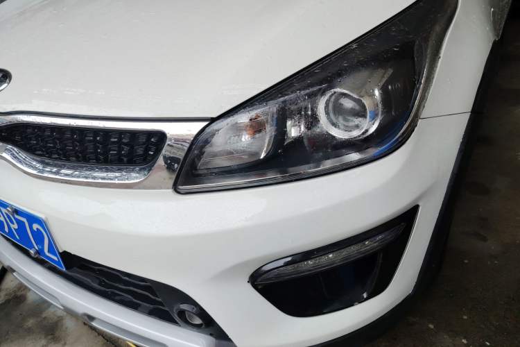 Used Kia KX Cross 2018 1.6L Automatic Dynamic Sunroof Version Left Front Headlight