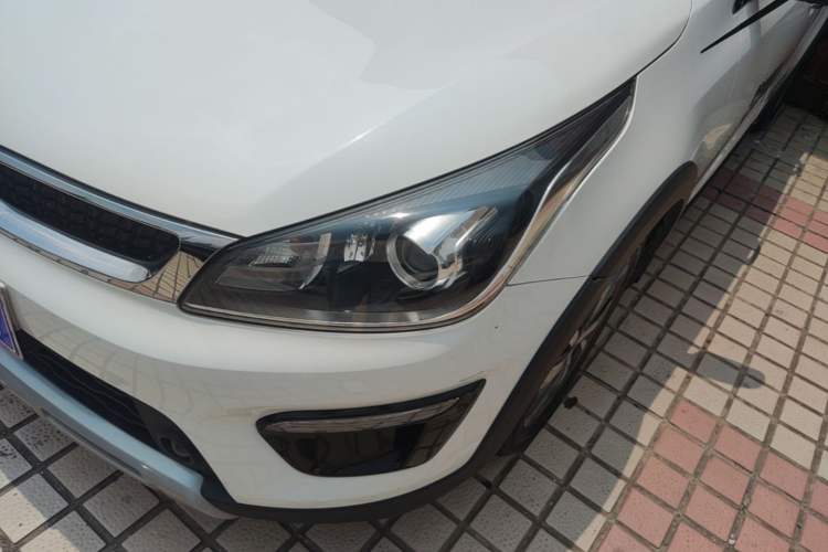 Used Kia KX Cross 2018 1.6L Automatic Dynamic Sunroof Version Left Front Headlight