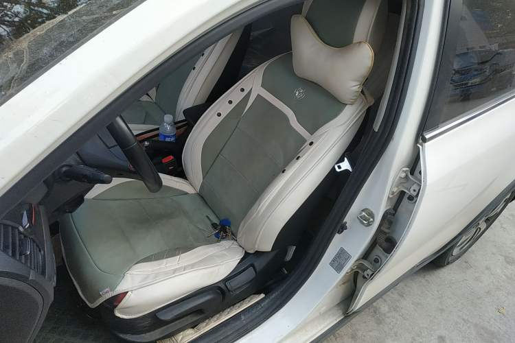 Used Kia KX Cross 2018 1.6L Automatic Dynamic Sunroof Version Left Front Seat