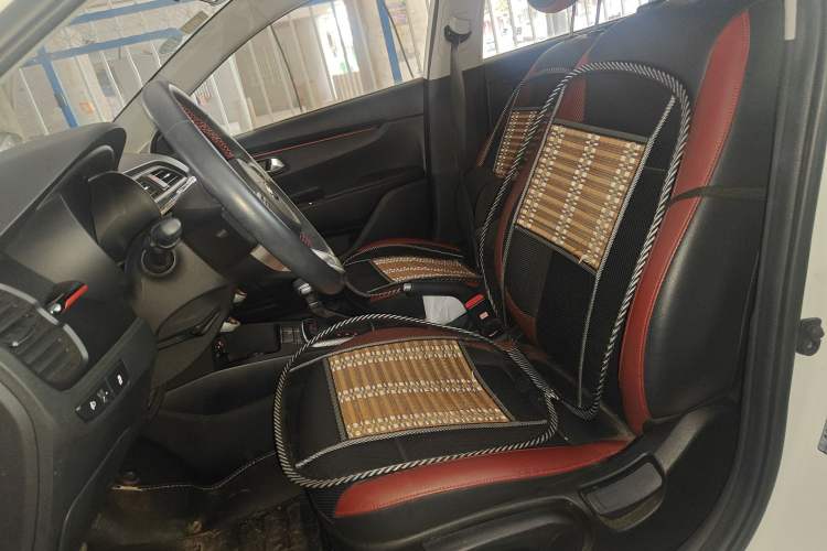 Used Kia KX Cross 2018 1.6L Automatic Dynamic Sunroof Version Left Front Seat