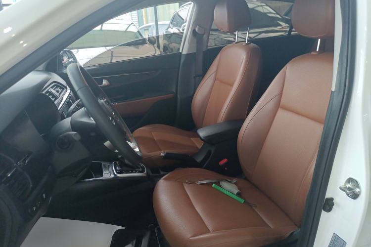 Used Kia KX Cross 2018 1.6L Automatic Dynamic Sunroof Version Left Front Seat