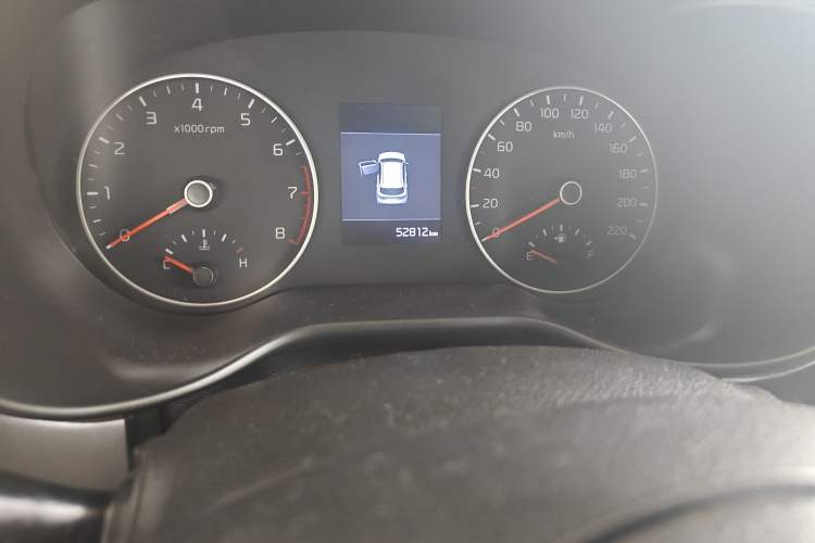 Used Kia KX Cross 2018 1.6L Automatic Dynamic Sunroof Version Odometer Close Up