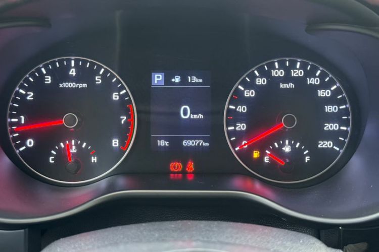 Used Kia KX Cross 2018 1.6L Automatic Dynamic Sunroof Version Odometer Close Up