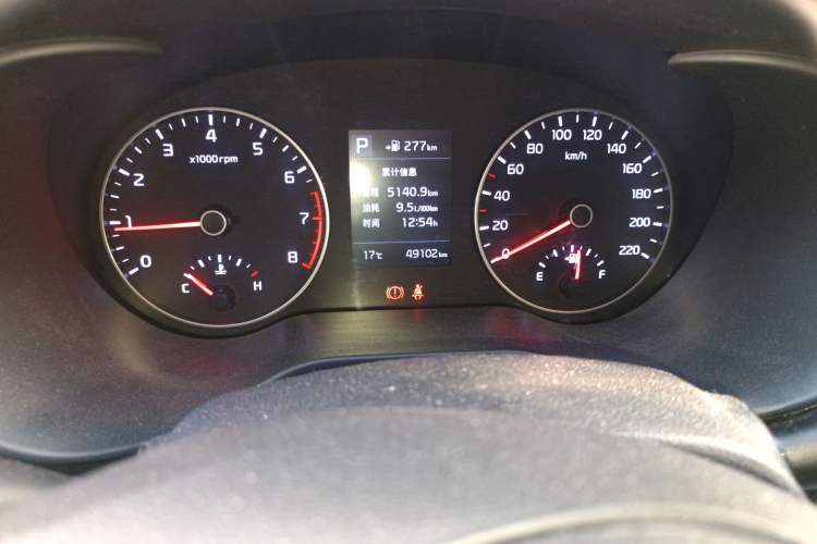 Used Kia KX Cross 2018 1.6L Automatic Dynamic Sunroof Version Odometer Close Up