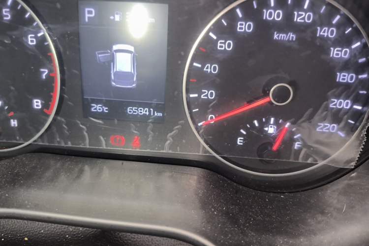 Used Kia KX Cross 2018 1.6L Automatic Dynamic Sunroof Version Odometer Close Up