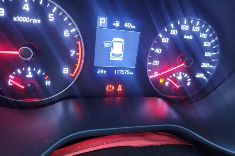 Used Kia KX Cross 2018 1.6L Automatic Dynamic Sunroof Version Odometer Close Up