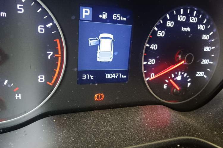 Used Kia KX Cross 2018 1.6L Automatic Dynamic Sunroof Version Odometer Close Up