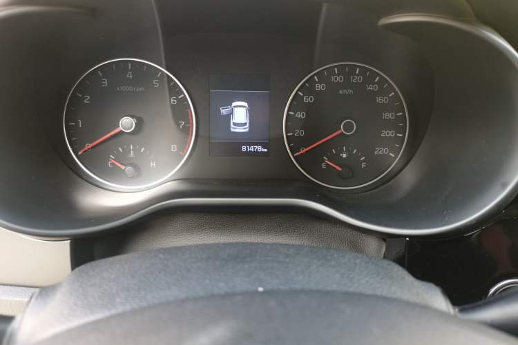 Used Kia KX Cross 2018 1.6L Automatic Dynamic Sunroof Version Odometer Close Up