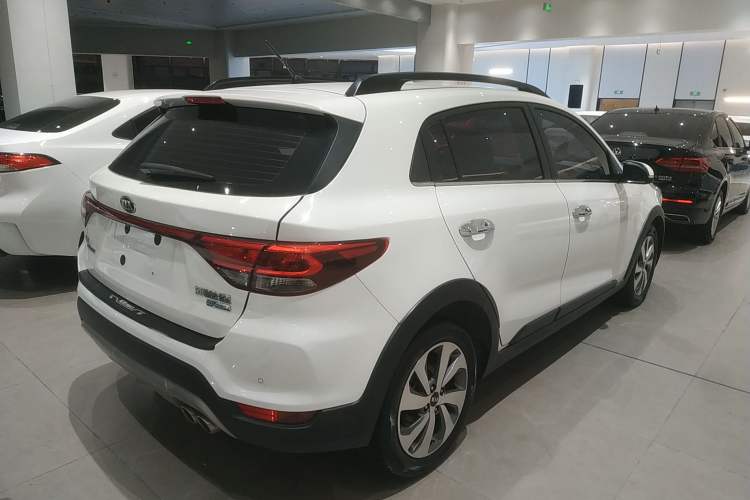 Used Kia KX Cross 2018 1.6L Automatic Dynamic Sunroof Version Rear Right 45 Deg