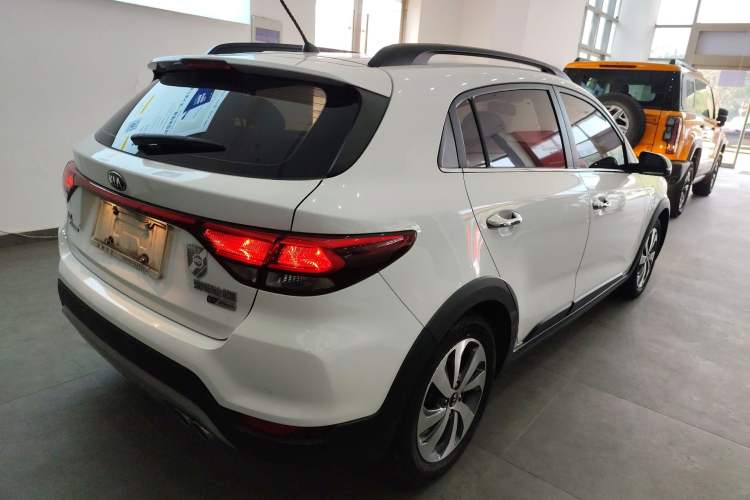 Used Kia KX Cross 2018 1.6L Automatic Dynamic Sunroof Version Rear Right 45 Deg