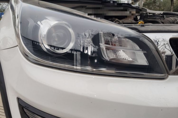 Used Kia KX Cross 2018 1.6L Automatic Dynamic Sunroof Version Right Front Headlight