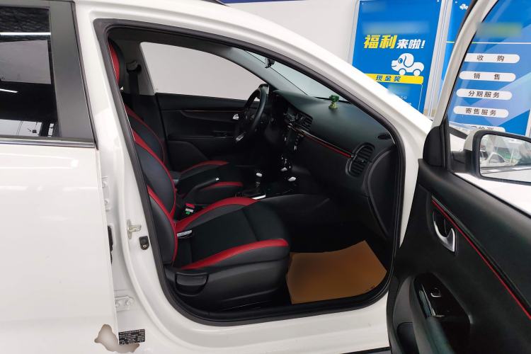 Used Kia KX Cross 2018 1.6L Automatic Dynamic Sunroof Version Right Front Seat
