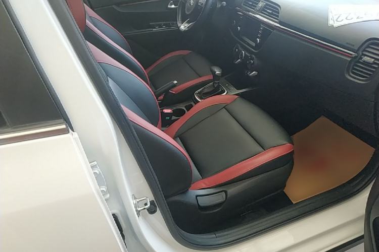 Used Kia KX Cross 2018 1.6L Automatic Dynamic Sunroof Version Right Front Seat