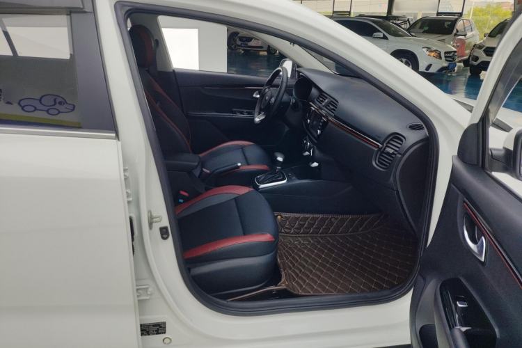 Used Kia KX Cross 2018 1.6L Automatic Dynamic Sunroof Version Right Front Seat