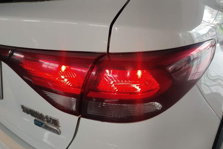 Used Kia KX Cross 2018 1.6L Automatic Dynamic Sunroof Version Right Rear Taillight