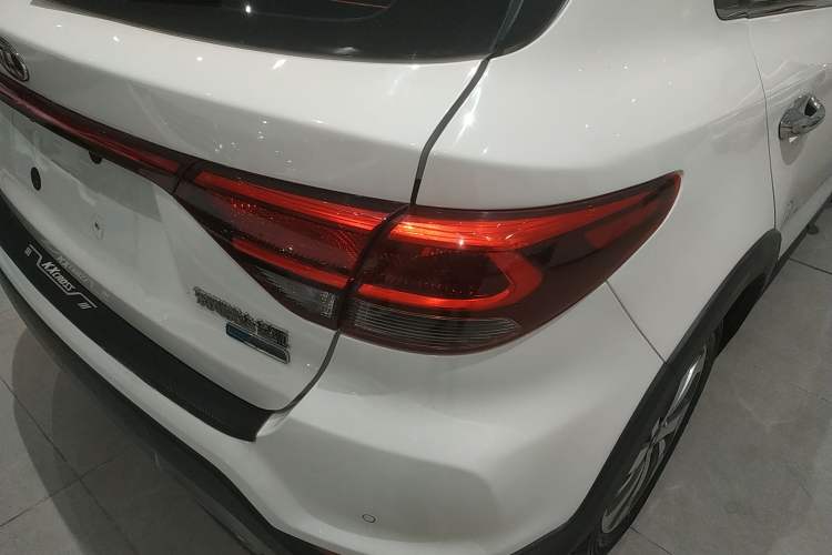 Used Kia KX Cross 2018 1.6L Automatic Dynamic Sunroof Version Right Rear Taillight