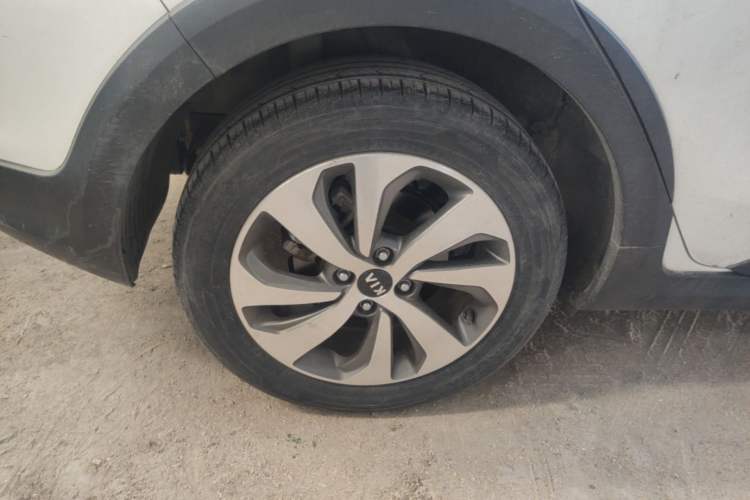 Used Kia KX Cross 2018 1.6L Automatic Dynamic Sunroof Version Right Rear Wheel Hub