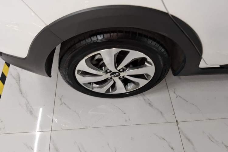 Used Kia KX Cross 2018 1.6L Automatic Dynamic Sunroof Version Right Rear Wheel Hub