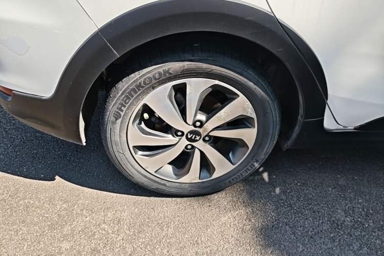 Used Kia KX Cross 2018 1.6L Automatic Dynamic Sunroof Version Right Rear Wheel Hub
