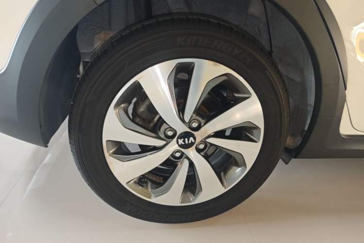 Used Kia KX Cross 2018 1.6L Automatic Dynamic Sunroof Version Right Rear Wheel Hub