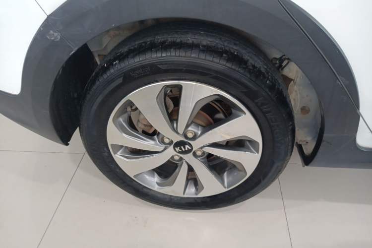 Used Kia KX Cross 2018 1.6L Automatic Dynamic Sunroof Version Right Rear Wheel Hub
