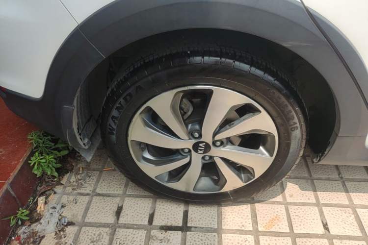 Used Kia KX Cross 2018 1.6L Automatic Dynamic Sunroof Version Right Rear Wheel Hub
