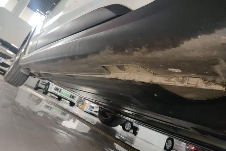 Used Kia KX Cross 2018 1.6L Automatic Dynamic Sunroof Version Right Side Sill