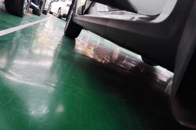 Used Kia KX Cross 2018 1.6L Automatic Dynamic Sunroof Version Right Side Sill