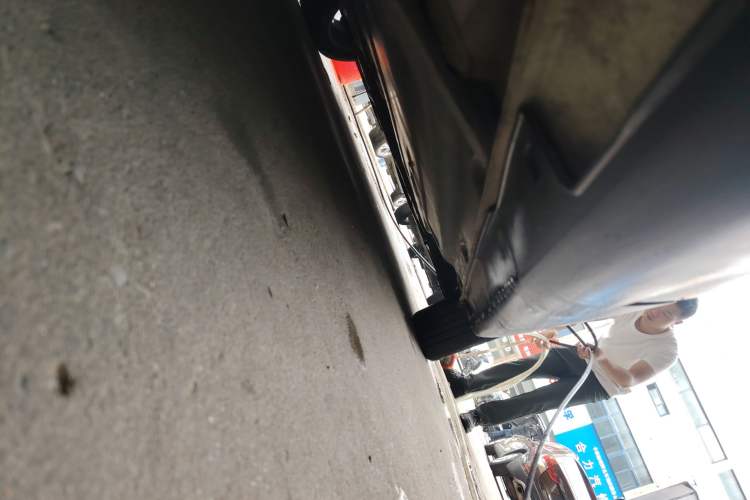 Used Kia KX Cross 2018 1.6L Automatic Dynamic Sunroof Version Right Side Sill