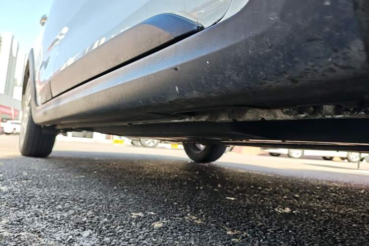 Used Kia KX Cross 2018 1.6L Automatic Dynamic Sunroof Version Right Side Sill