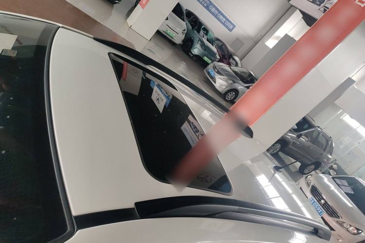 Used Kia KX Cross 2018 1.6L Automatic Dynamic Sunroof Version Roof