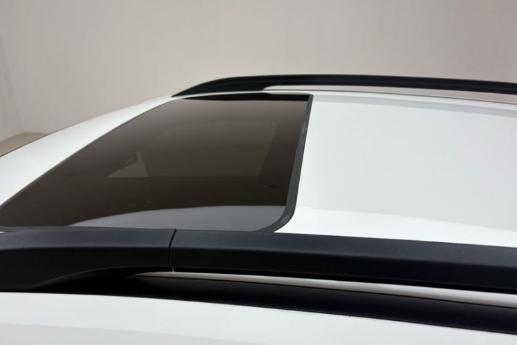 Used Kia KX Cross 2018 1.6L Automatic Dynamic Sunroof Version Roof